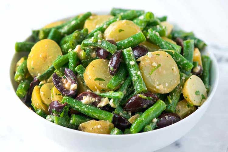 Potato salad with green beans